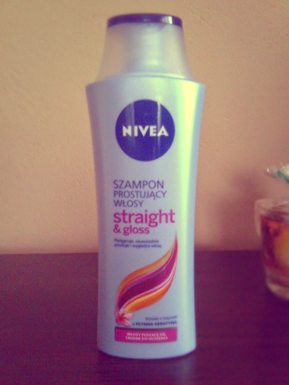 nivea szampon prostujący włosy straight &