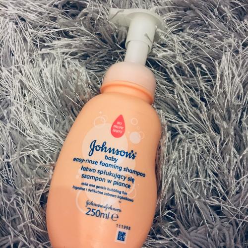 johnsons baby łatwo spłukujący się szampon w piance