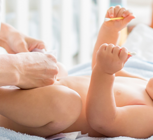 3 miesieczne niemowle wije sie w czasie zmiany pieluchy