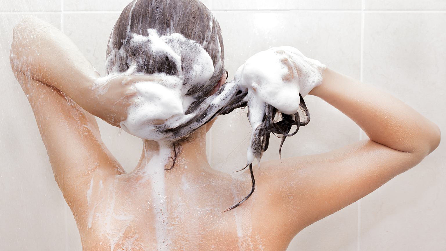 czy warto rozcieńczać szampon