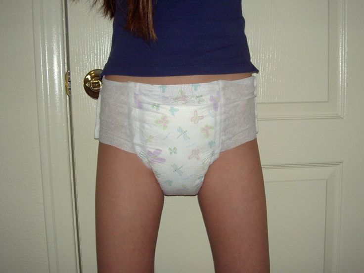 girls in pampers diaper