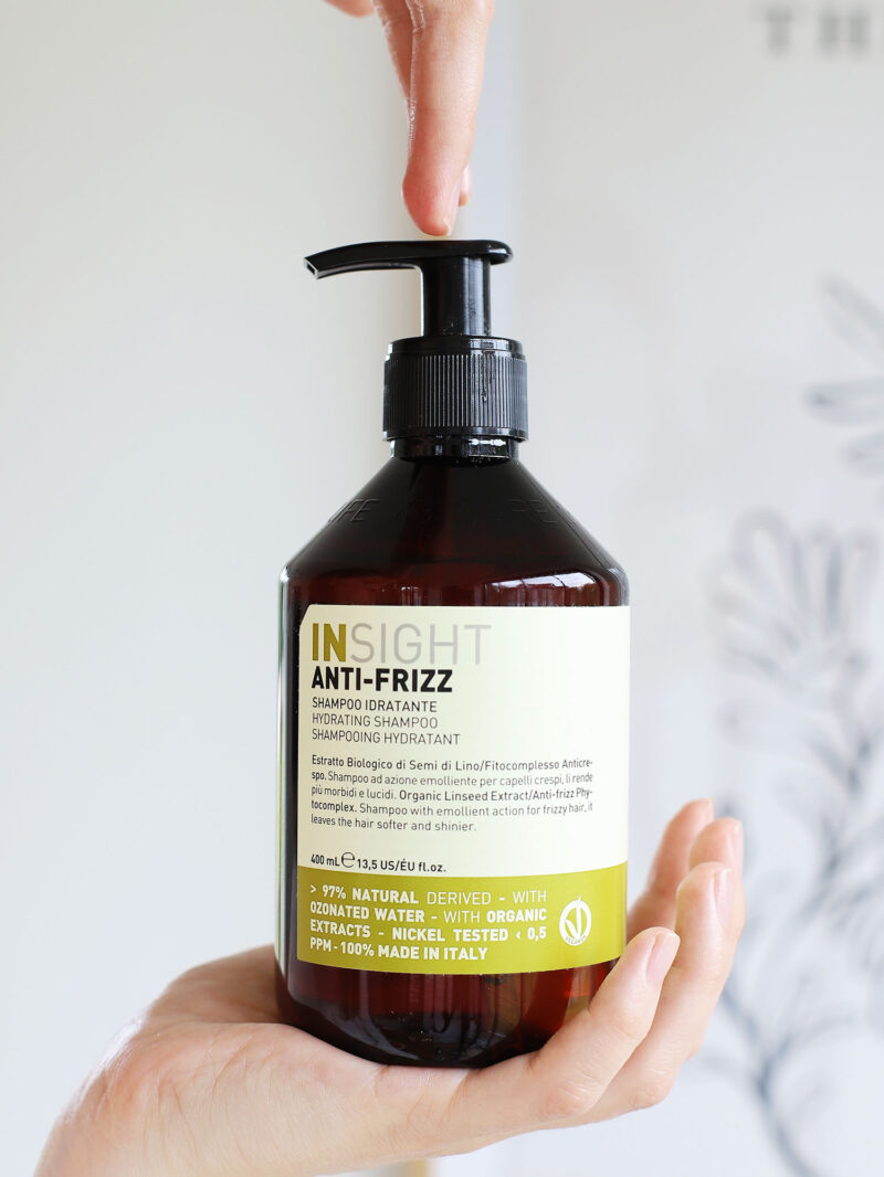 insight anti frizz szampon nawilżający przeciw puszeniu opinie