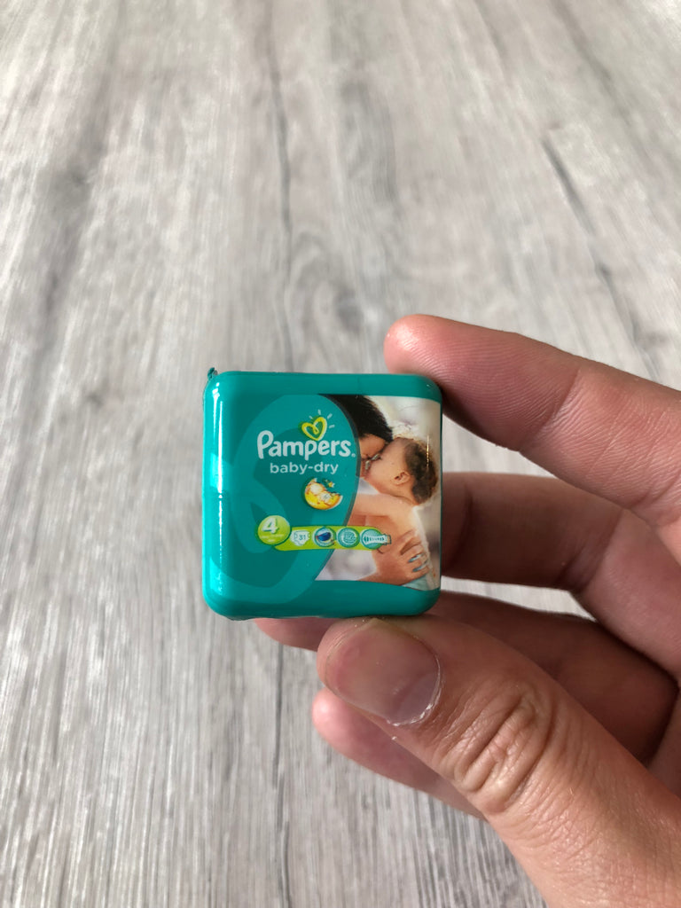 mini pampers