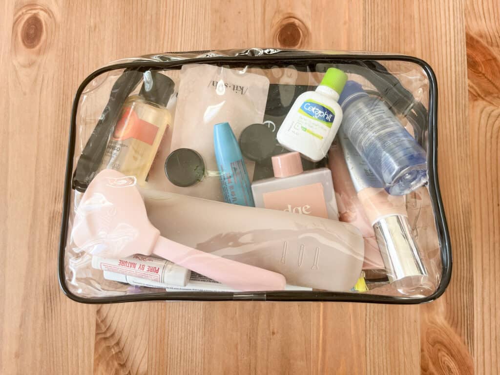 samolot szampon w saszetkach w bagażu podręcznym