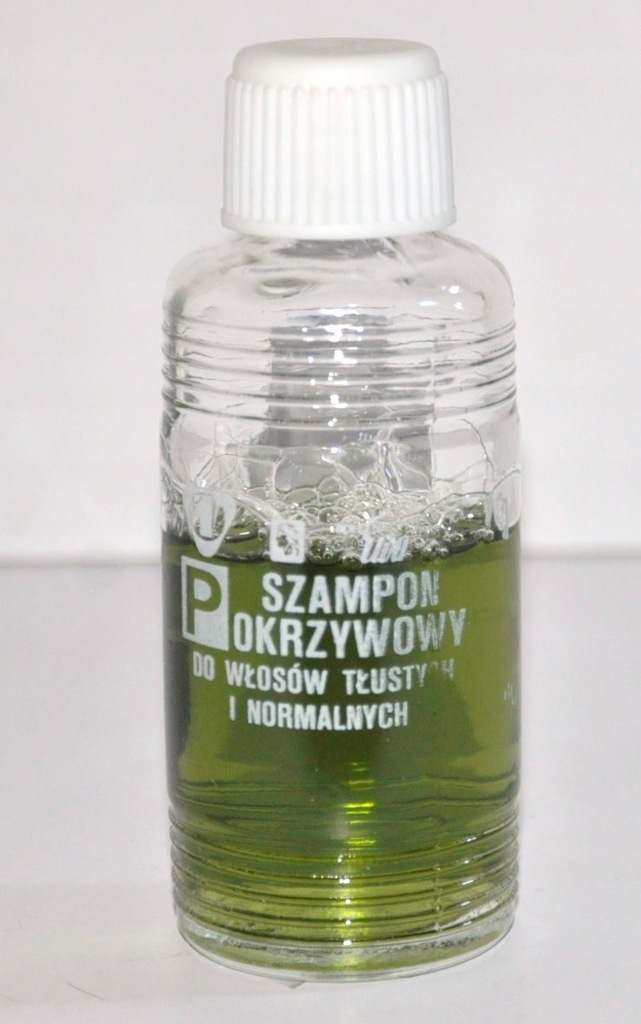 szampon pokrzywowy w szklanej butelce